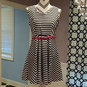 Buckle - cute B&W dress, perfect for summer.